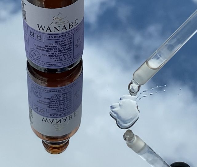 Bakuchiol vs. Retinolo: La Sfida Anti-Età. Quale Scegliere per la Tua Pelle?